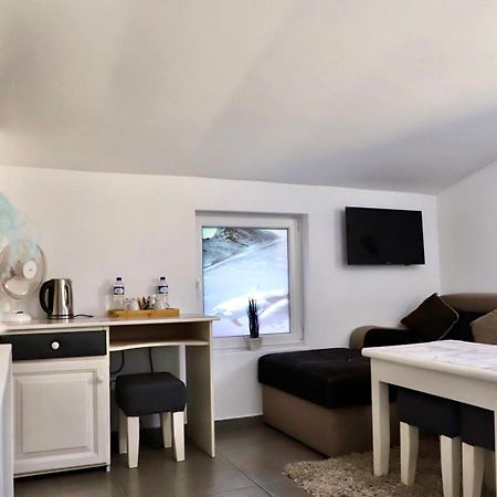 Cazare Moldi - Regim Hotelier Campulung Moldovenesc Bagian luar foto