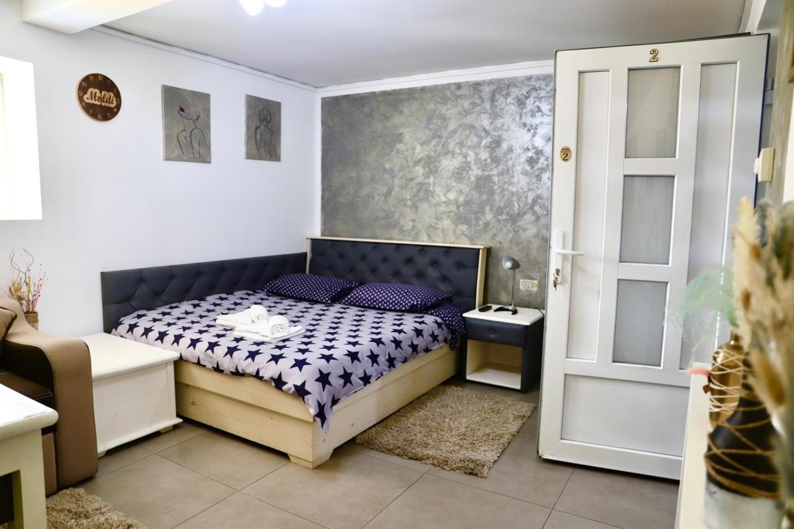 Cazare Moldi - Regim Hotelier Campulung Moldovenesc Bagian luar foto
