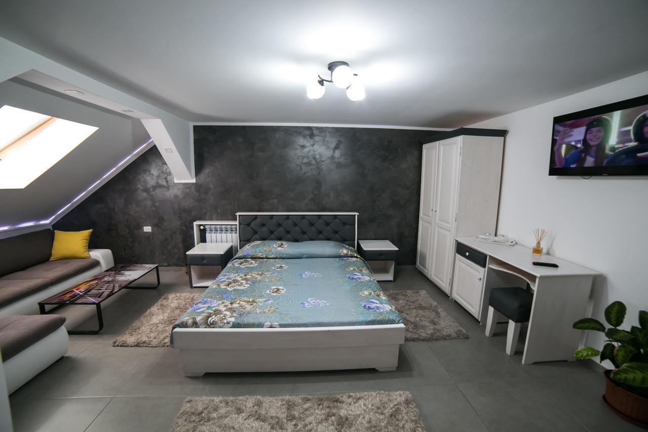 Cazare Moldi - Regim Hotelier Campulung Moldovenesc Bagian luar foto